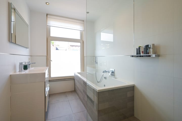 Foto 28 van Van Loostraat 50