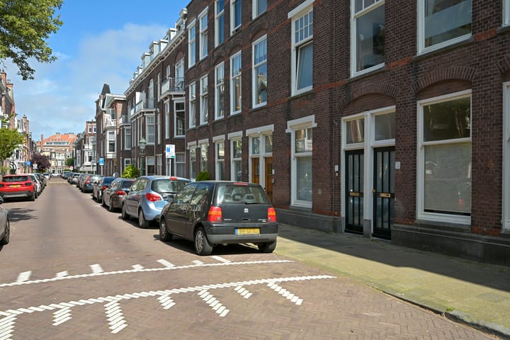 Foto 33 van Van Loostraat 50