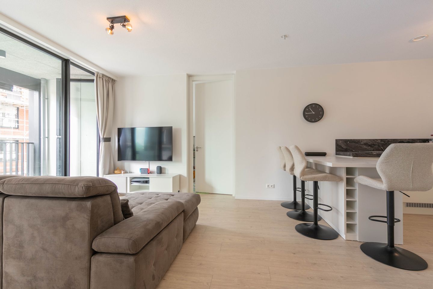 Photo 4 of Dudokstraat 42