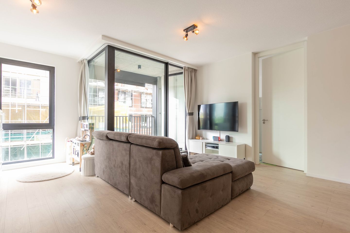 Photo 5 of Dudokstraat 42