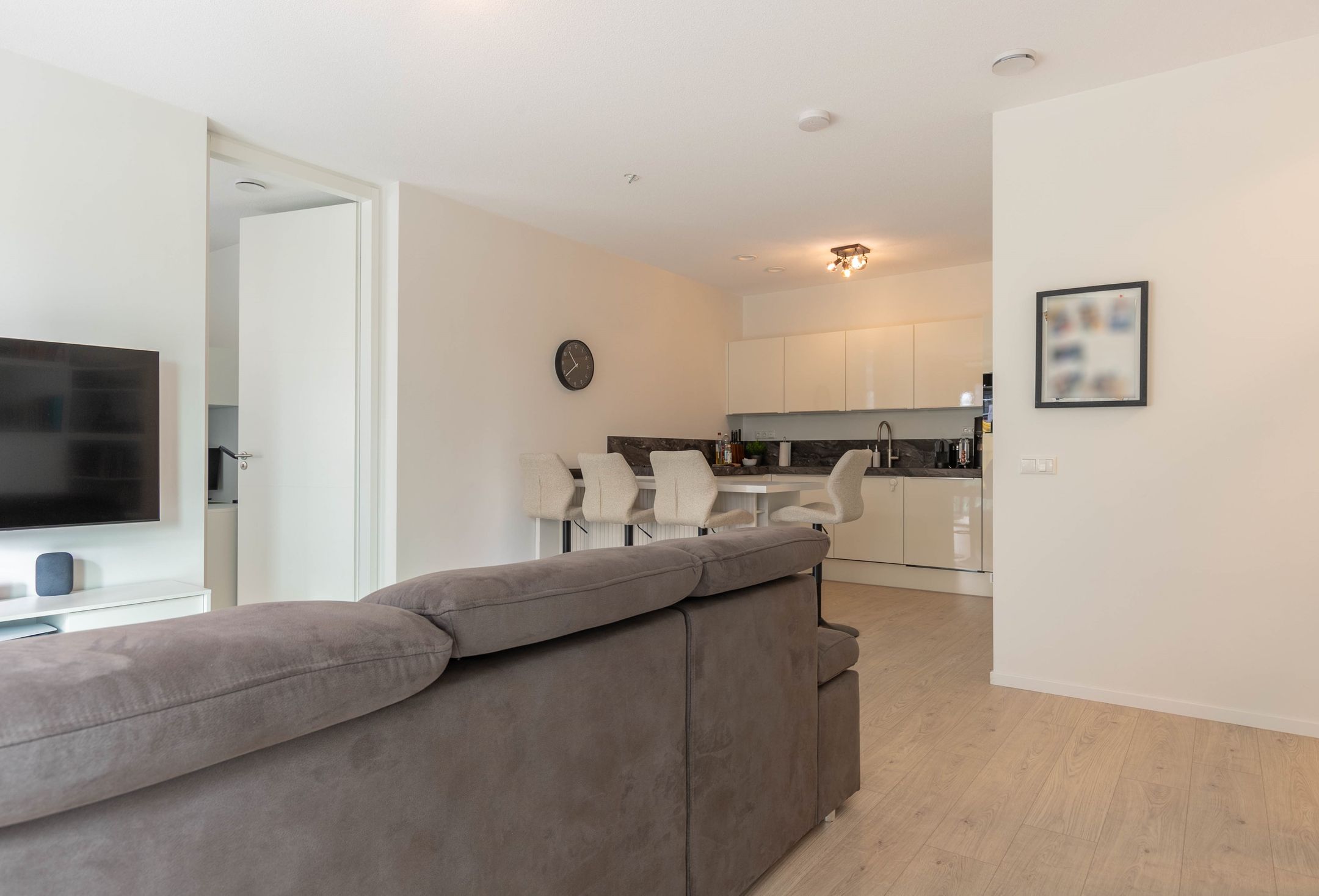 Photo 6 of Dudokstraat 42