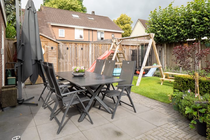 Photo 32 of J. ten Catestraat 14