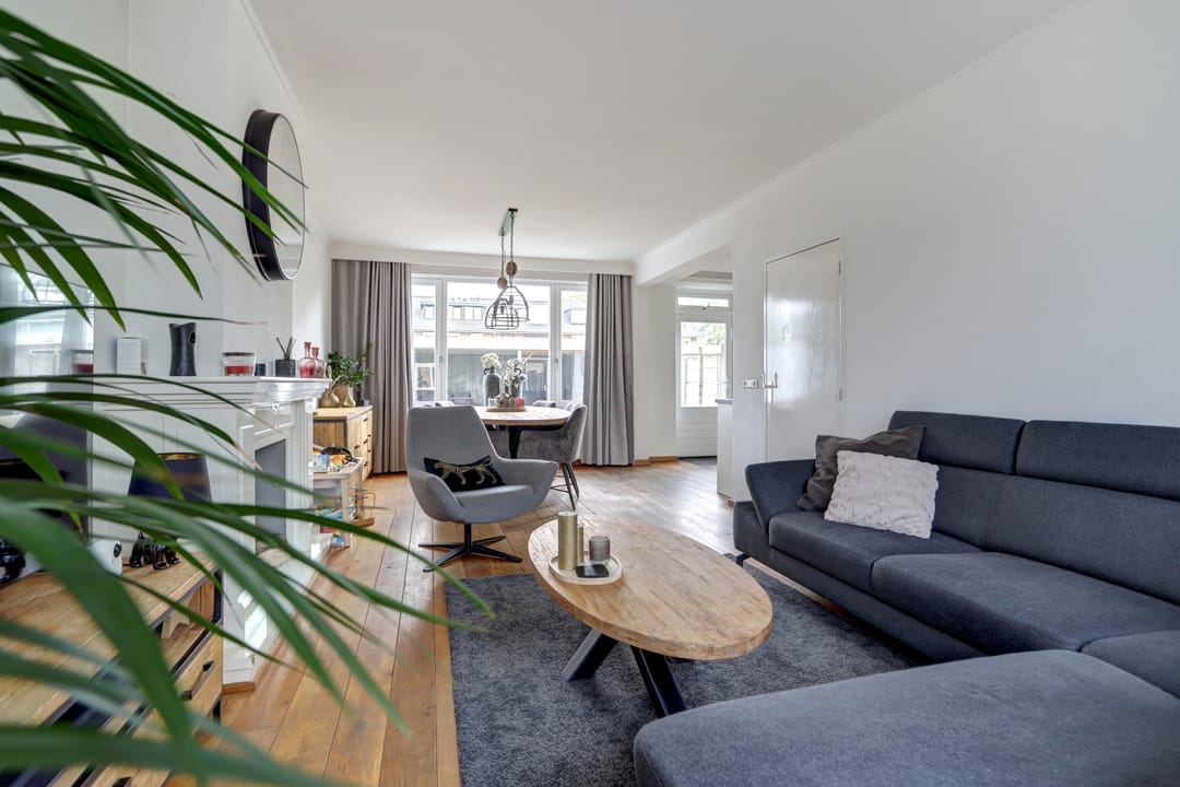 Photo 2 of Hugo van der Goesstraat 16