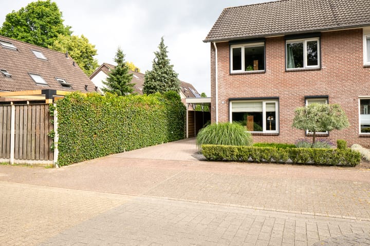 Photo 37 of J. ten Catestraat 14