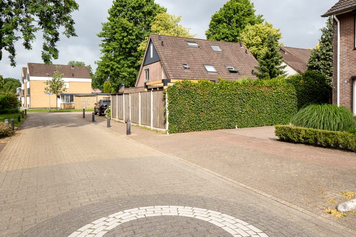 Photo 38 of J. ten Catestraat 14