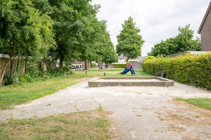 Photo 40 of J. ten Catestraat 14