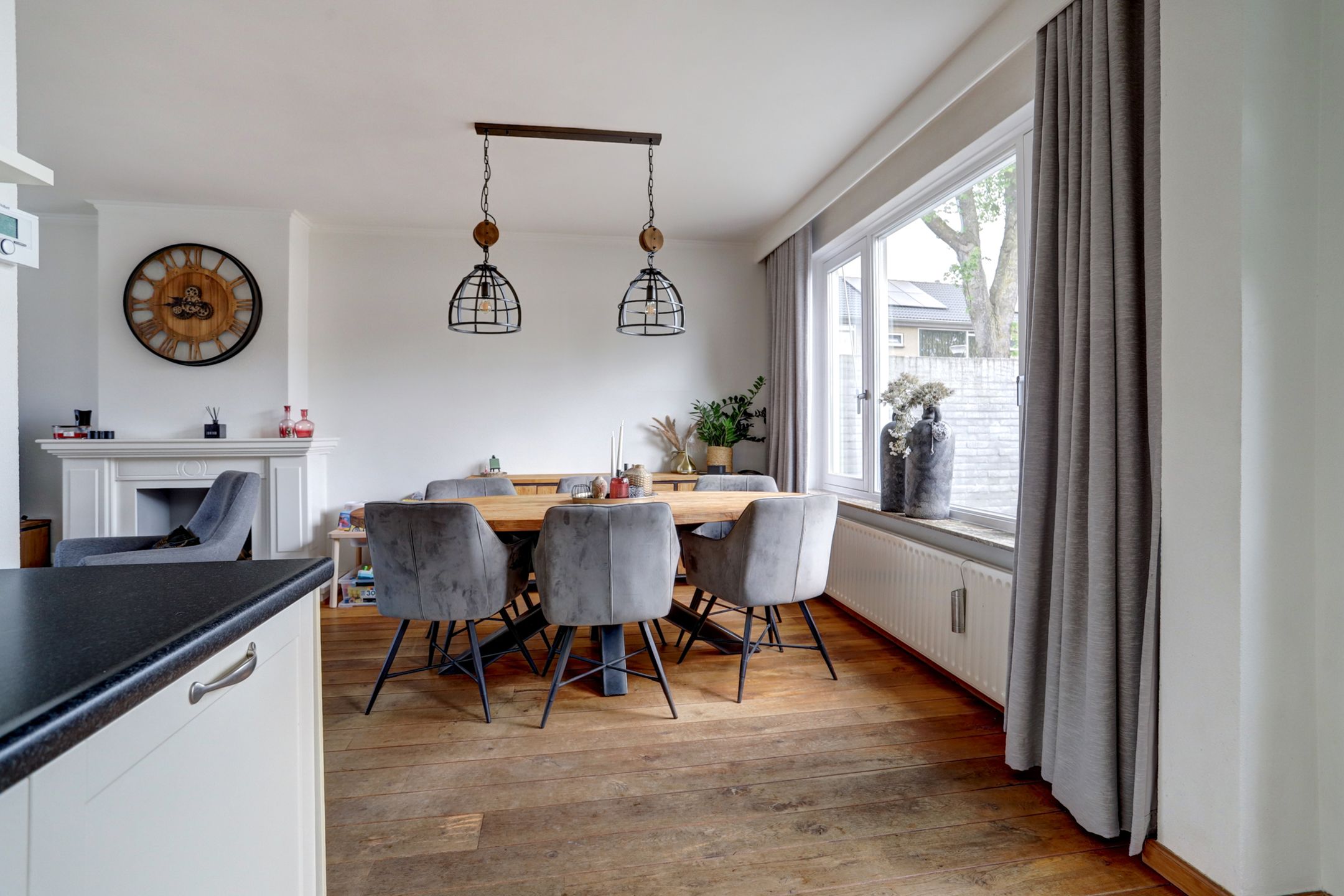 Photo 9 of Hugo van der Goesstraat 16