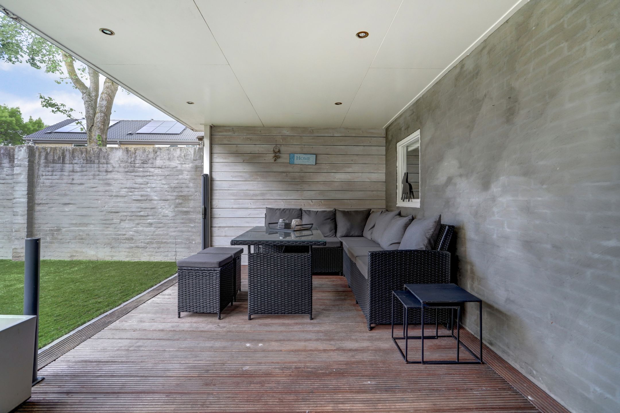 Photo 24 of Hugo van der Goesstraat 16