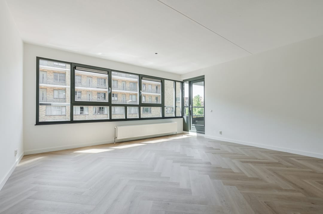 Photo 2 of Derkinderenstraat 126