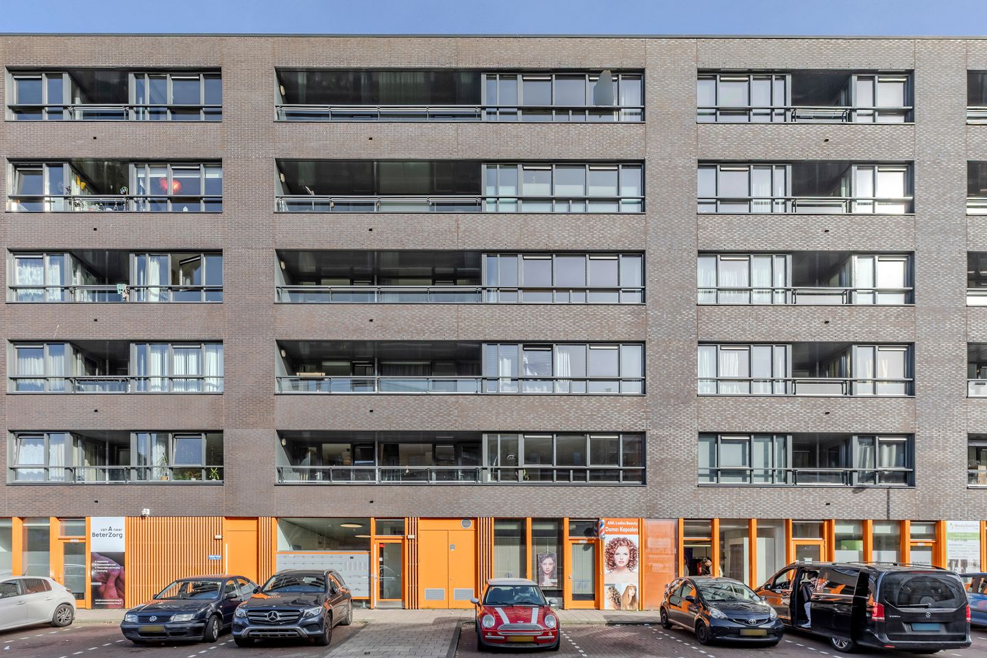 Photo 4 of Derkinderenstraat 126