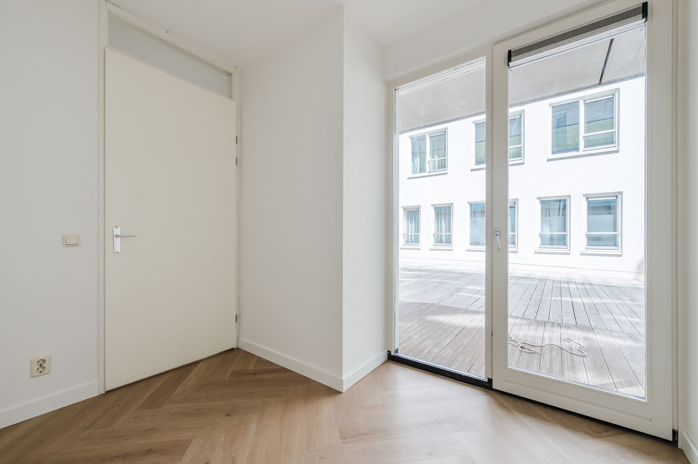 Photo 5 of Derkinderenstraat 126