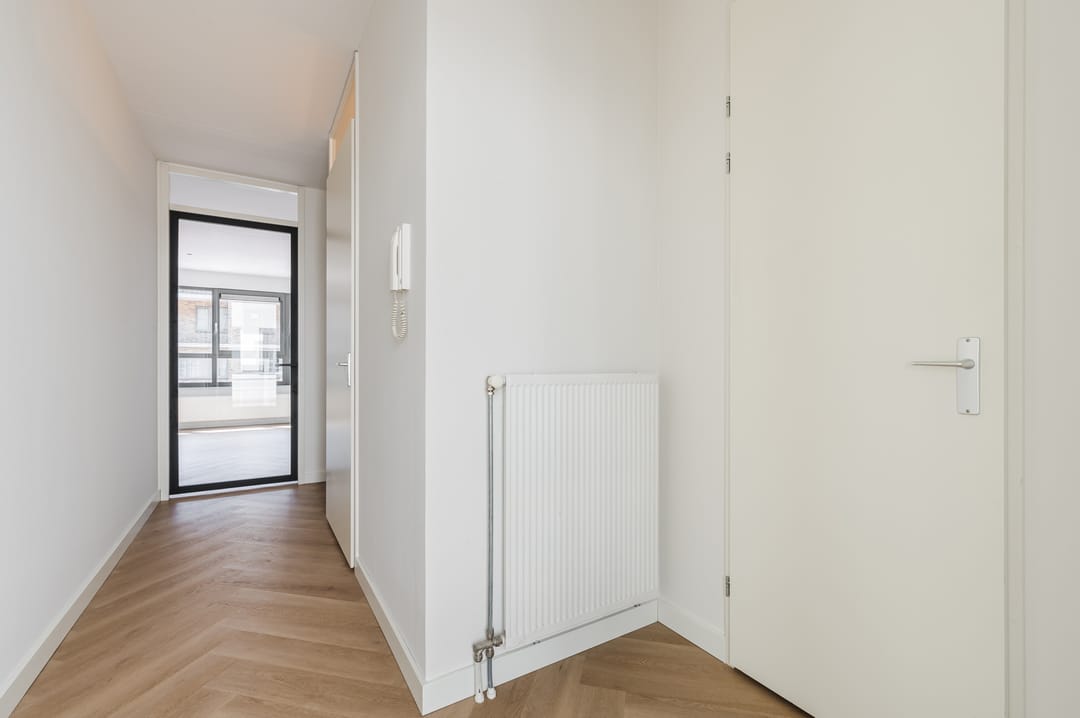 Photo 8 of Derkinderenstraat 126