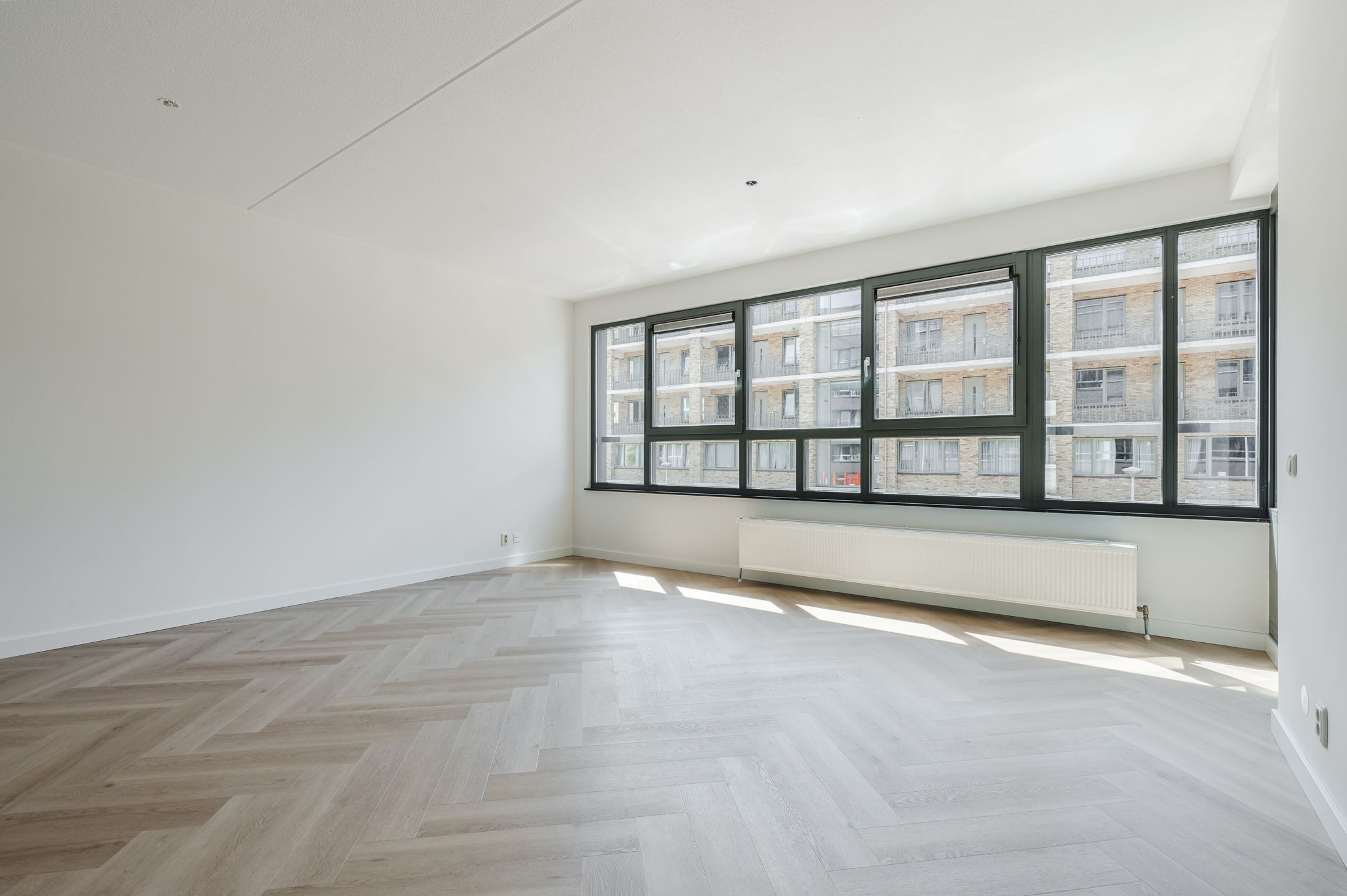 Photo 9 of Derkinderenstraat 126