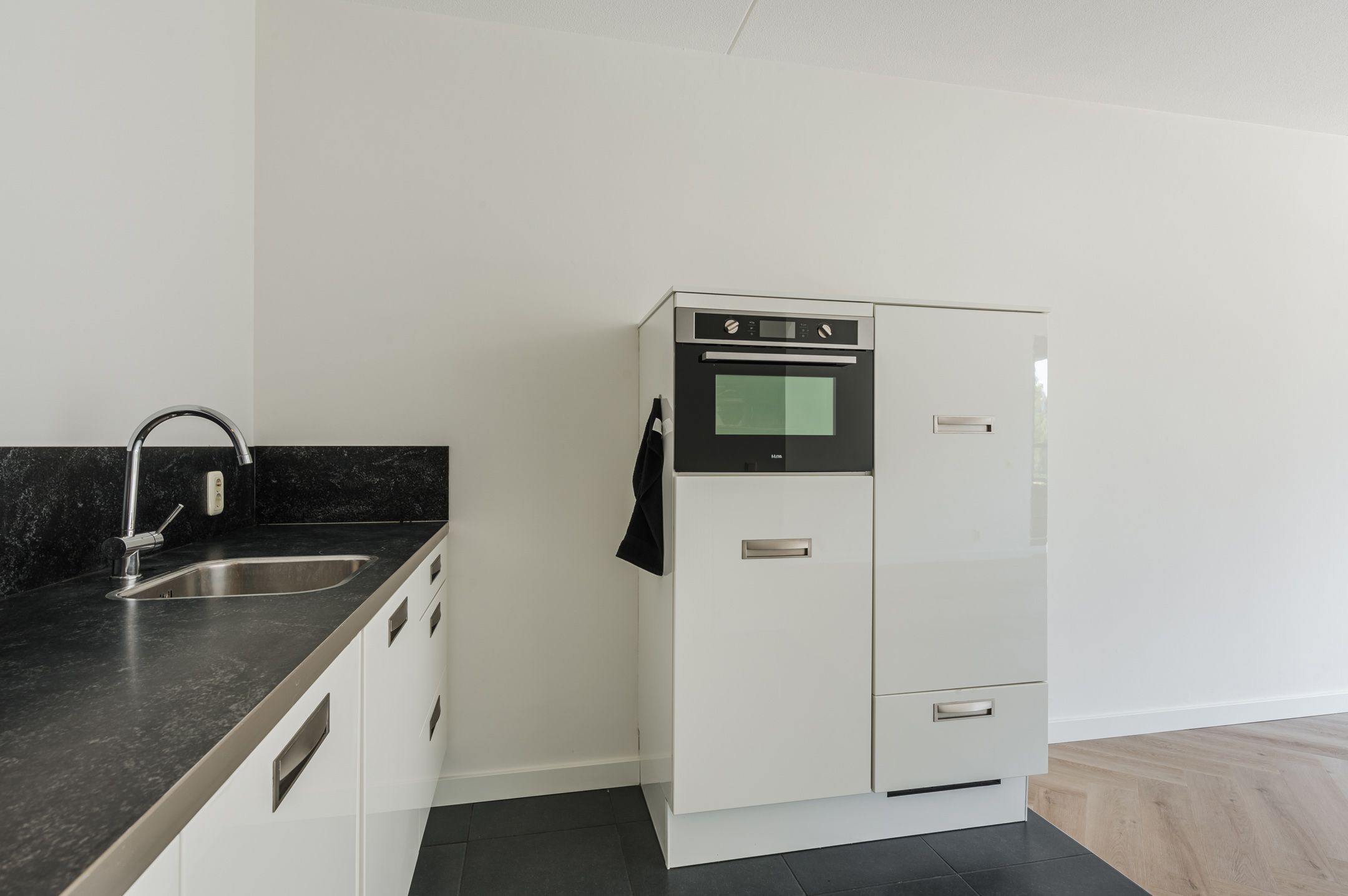 Photo 12 of Derkinderenstraat 126