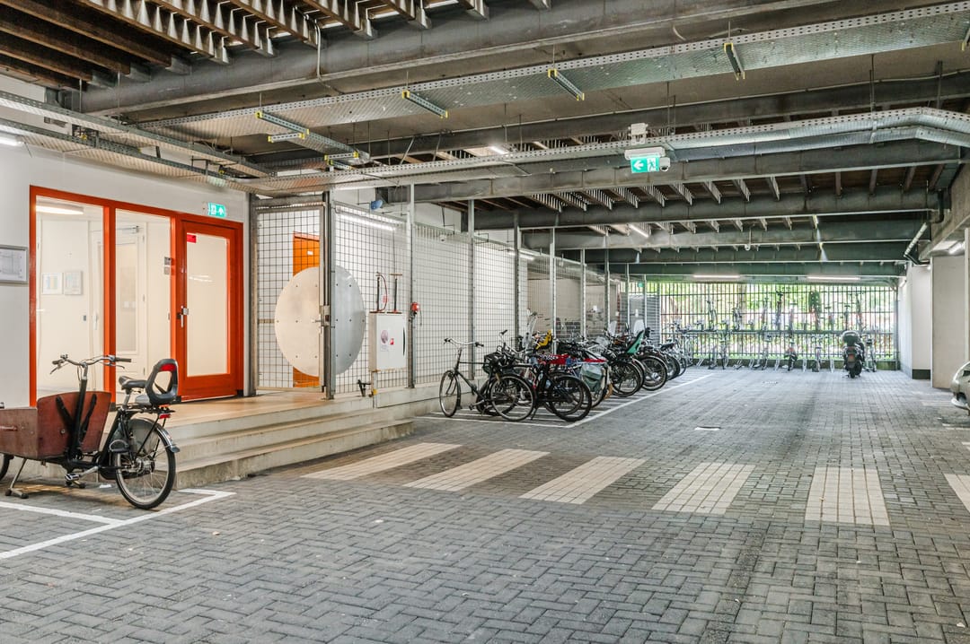 Photo 32 of Derkinderenstraat 126