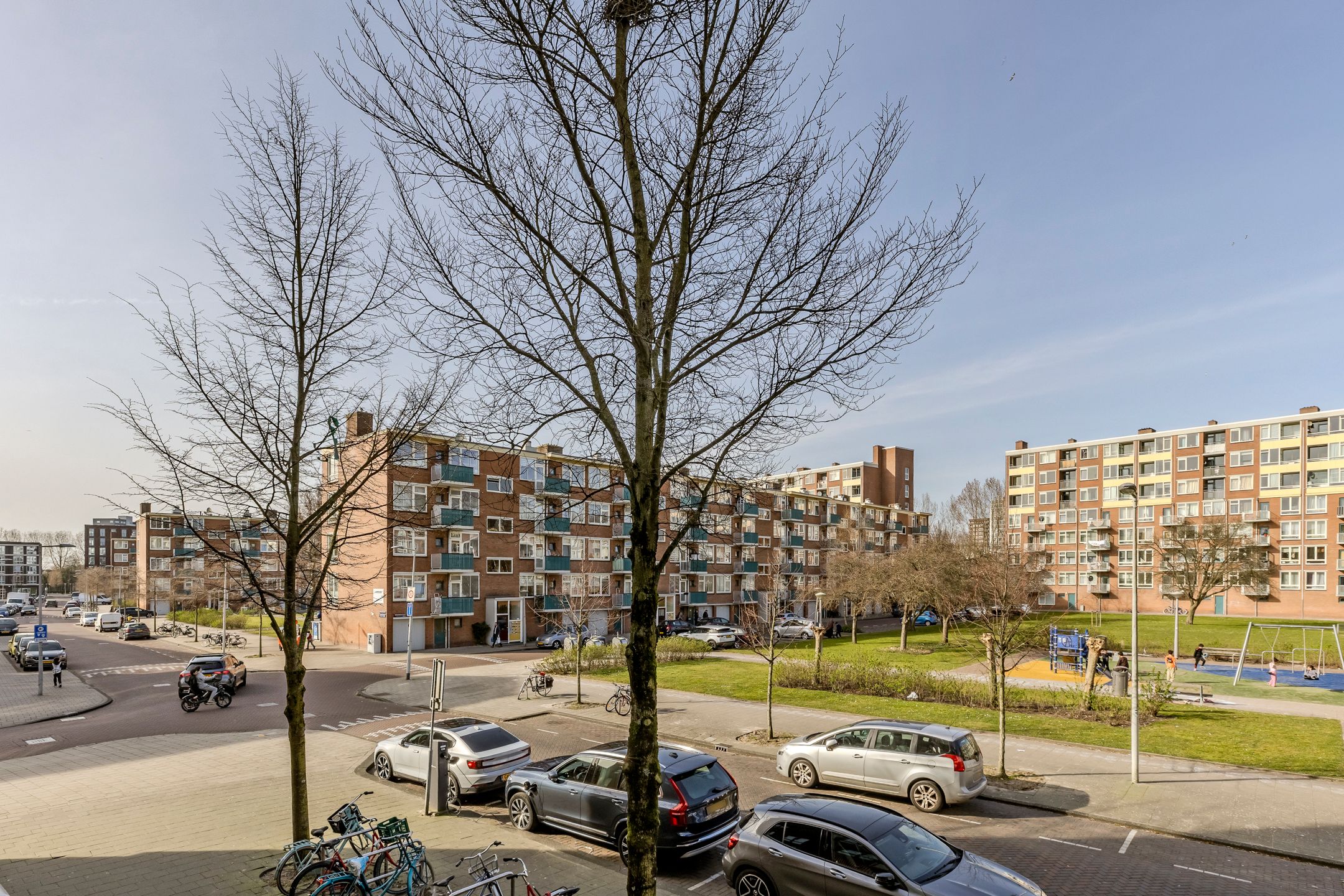 Photo 36 of Derkinderenstraat 126