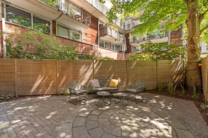 Foto 13 van Preangerstraat 1