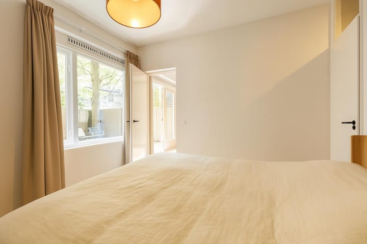 Foto 28 van Preangerstraat 1