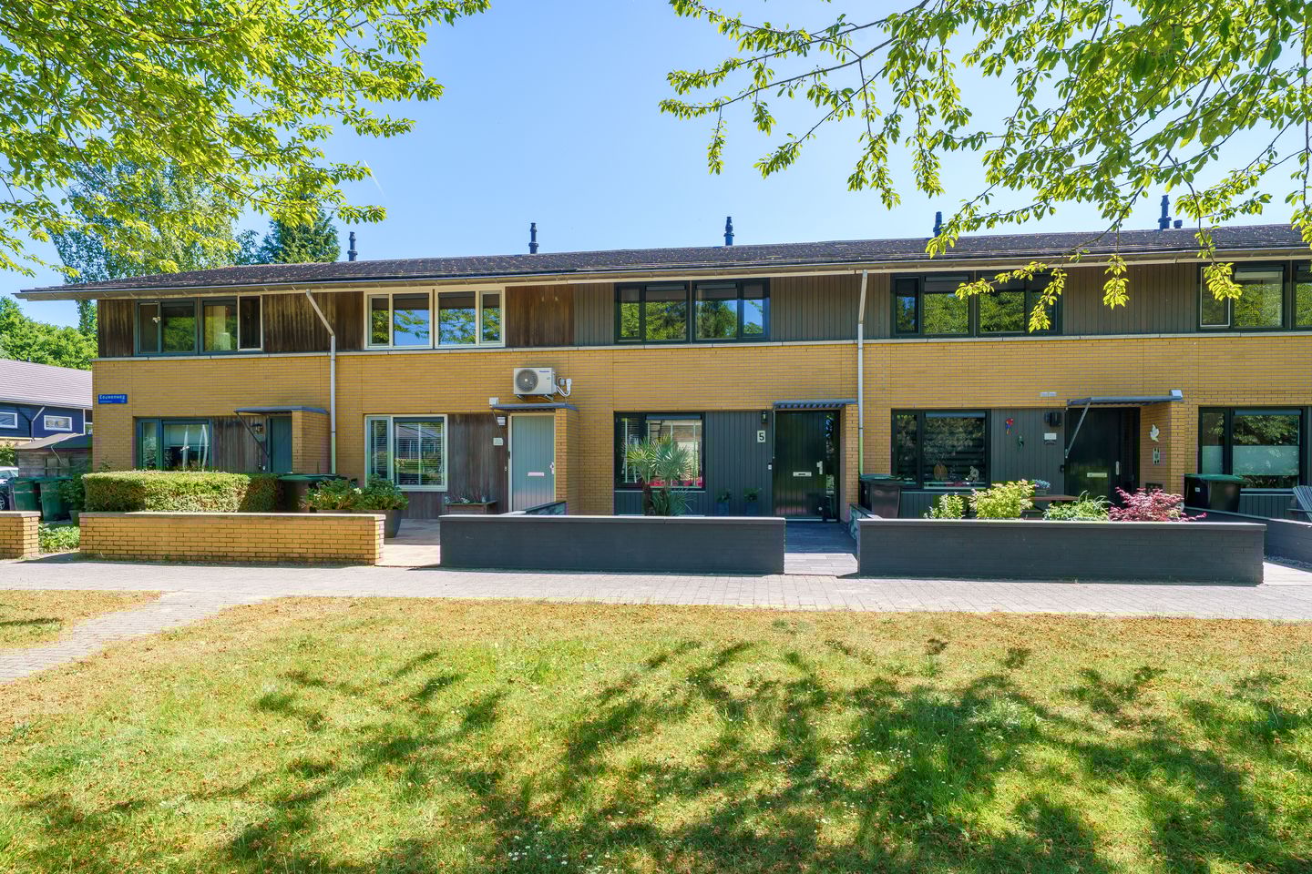 Foto 1 van Eeuwenweg 5