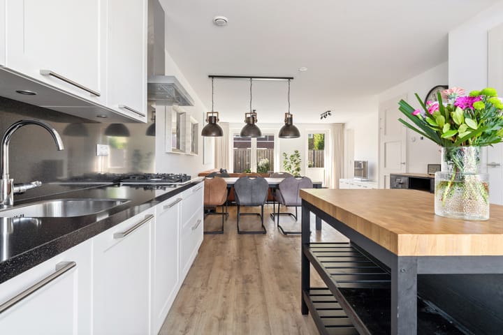 Foto 14 van Maximalaan 54