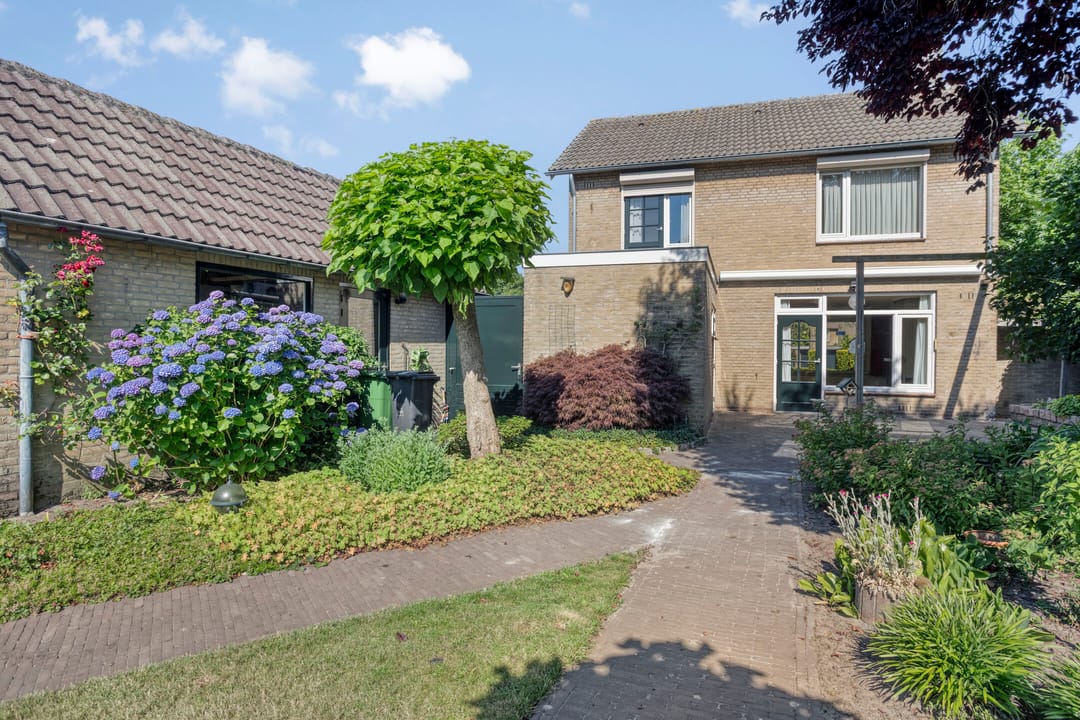 Photo 32 of Goudenregenstraat 5