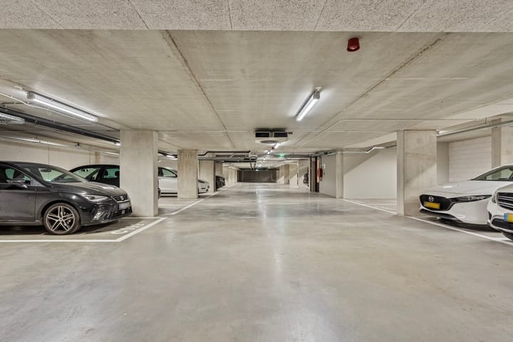 Foto 9 van Hellingbaan 352