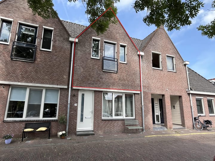 Photo 1 of Nieuwe Zijds Burgwal 34-D