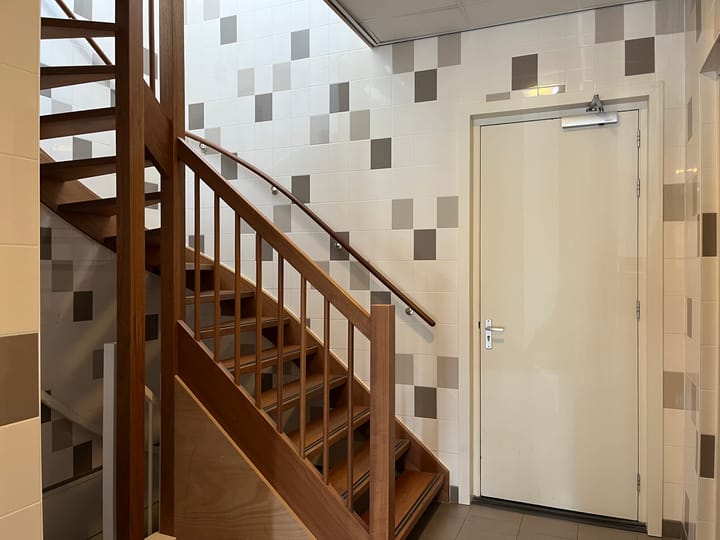 Photo 10 of Nieuwe Zijds Burgwal 34-D