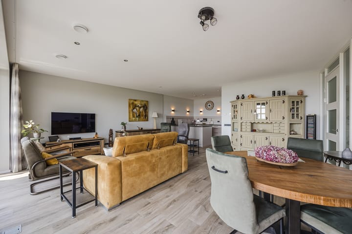 Foto 21 van Saillant 73