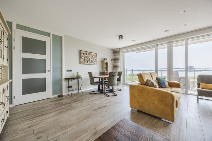 Foto 23 van Saillant 73