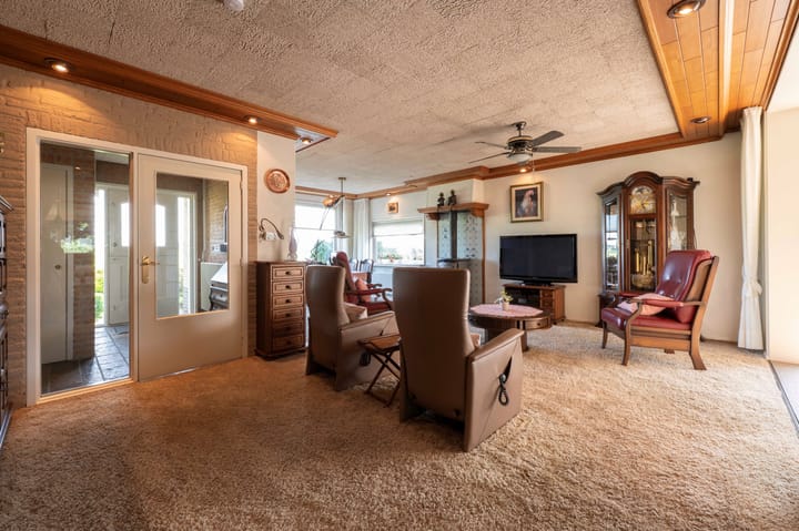 Photo 13 of Sint Maartenstraat 10