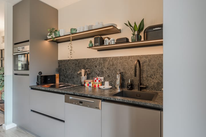 Photo 21 of Ouddiemerlaan 168