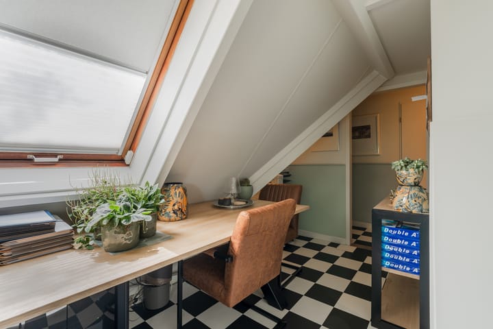 Photo 37 of Ouddiemerlaan 168