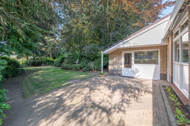 Photo 45 of Sint Maartenstraat 10