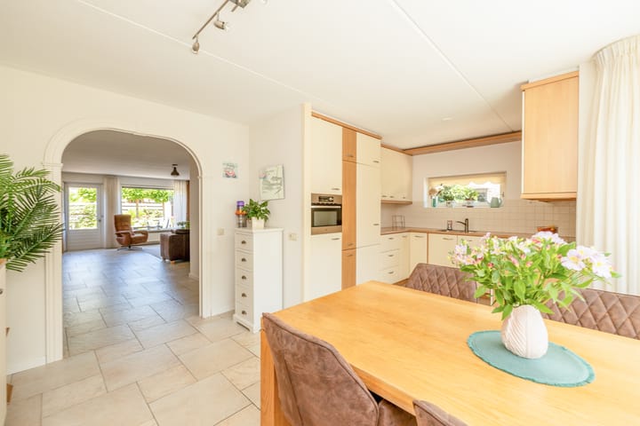 Foto 16 van Voomberghlaan 7