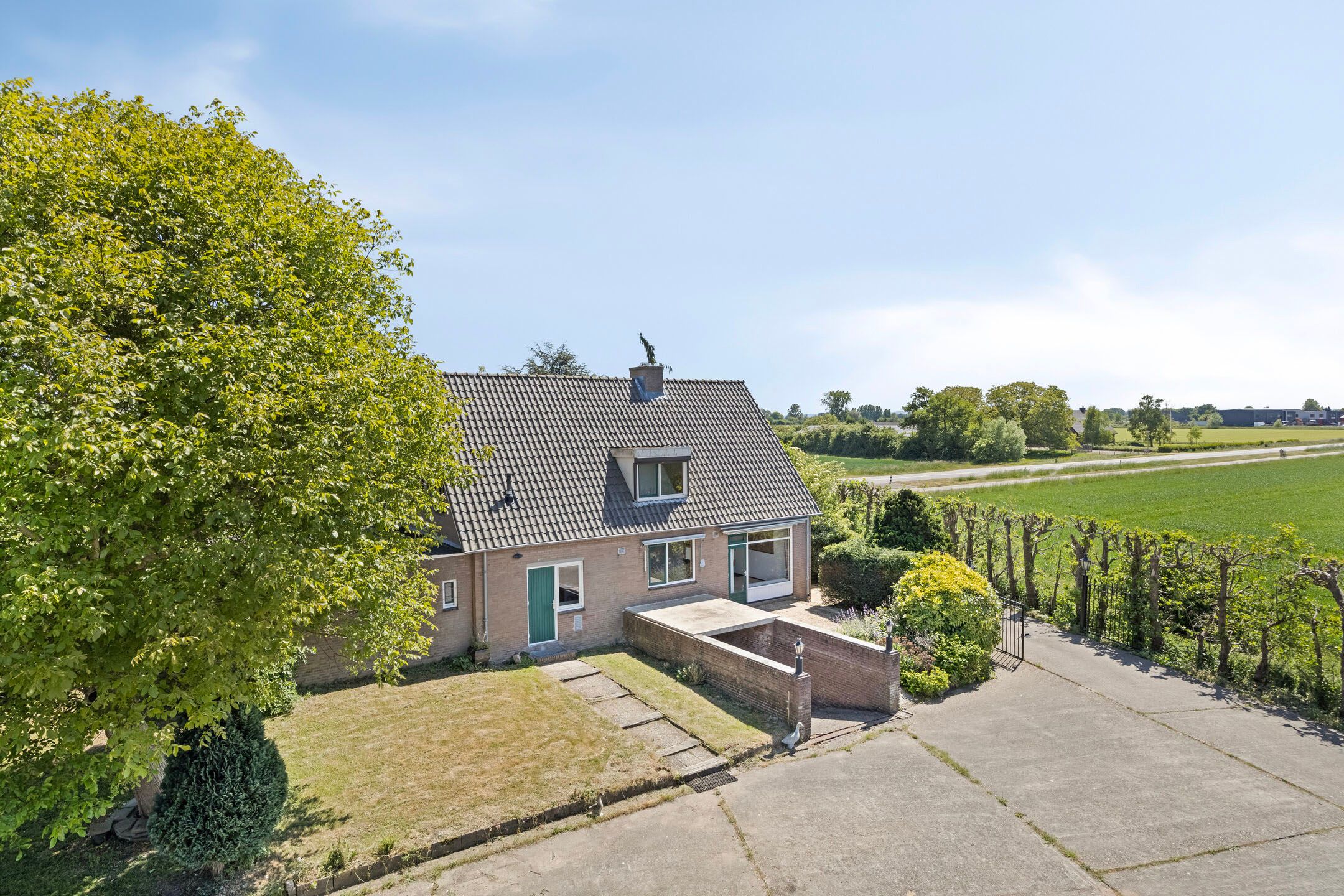 Photo 60 of Botsestraat 11