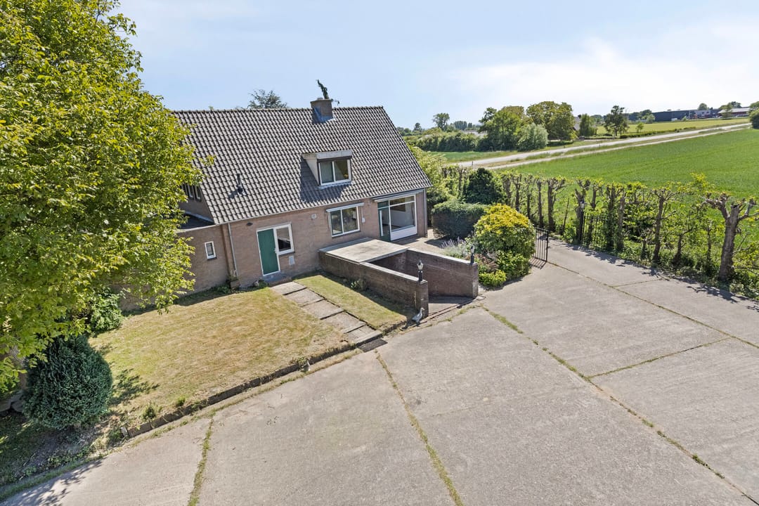 Photo 61 of Botsestraat 11