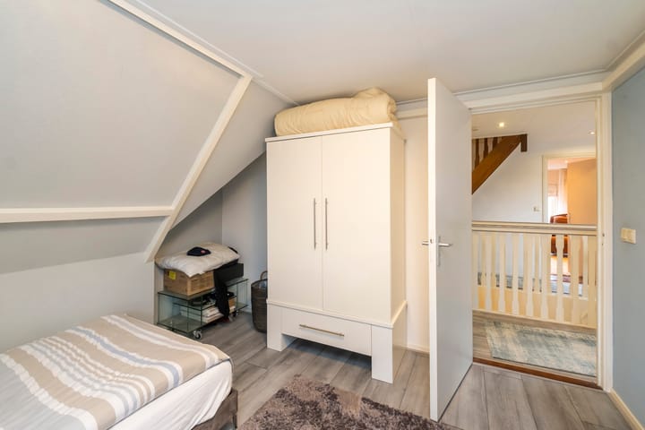 Foto 32 van Molenstraat 4