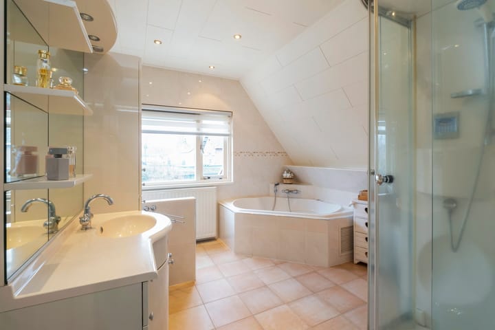 Foto 36 van Molenstraat 4