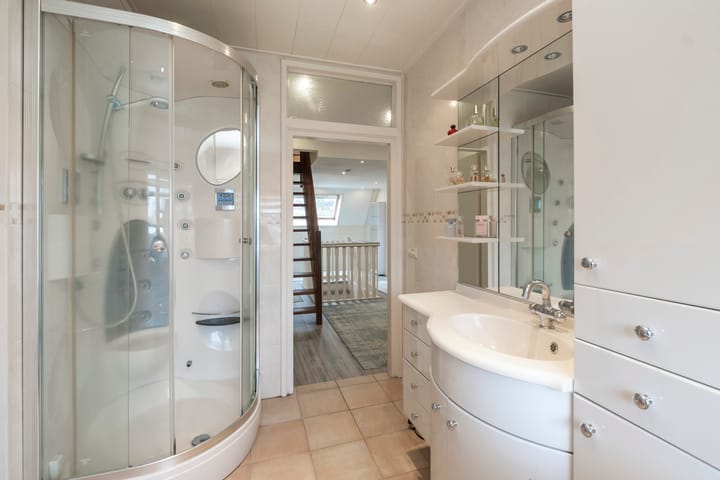 Foto 37 van Molenstraat 4