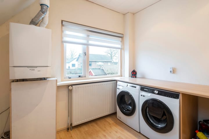 Foto 39 van Molenstraat 4