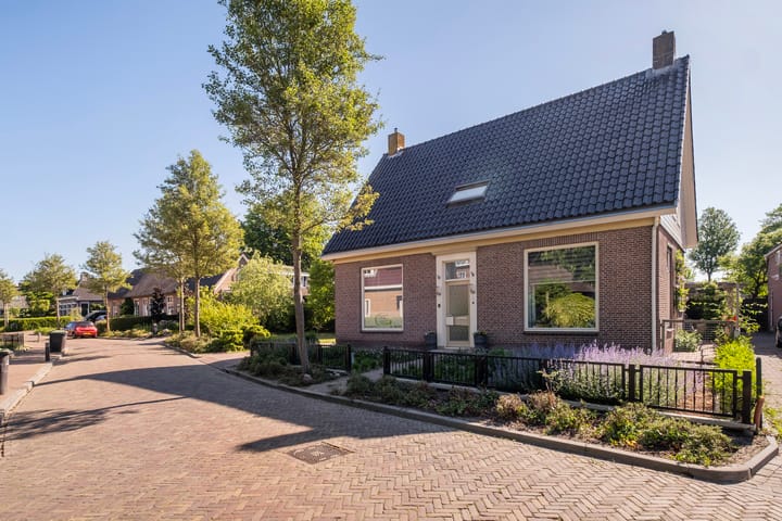 Foto 72 van Molenstraat 4