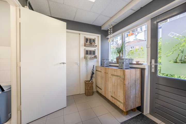 Foto 9 van Middelweg 118