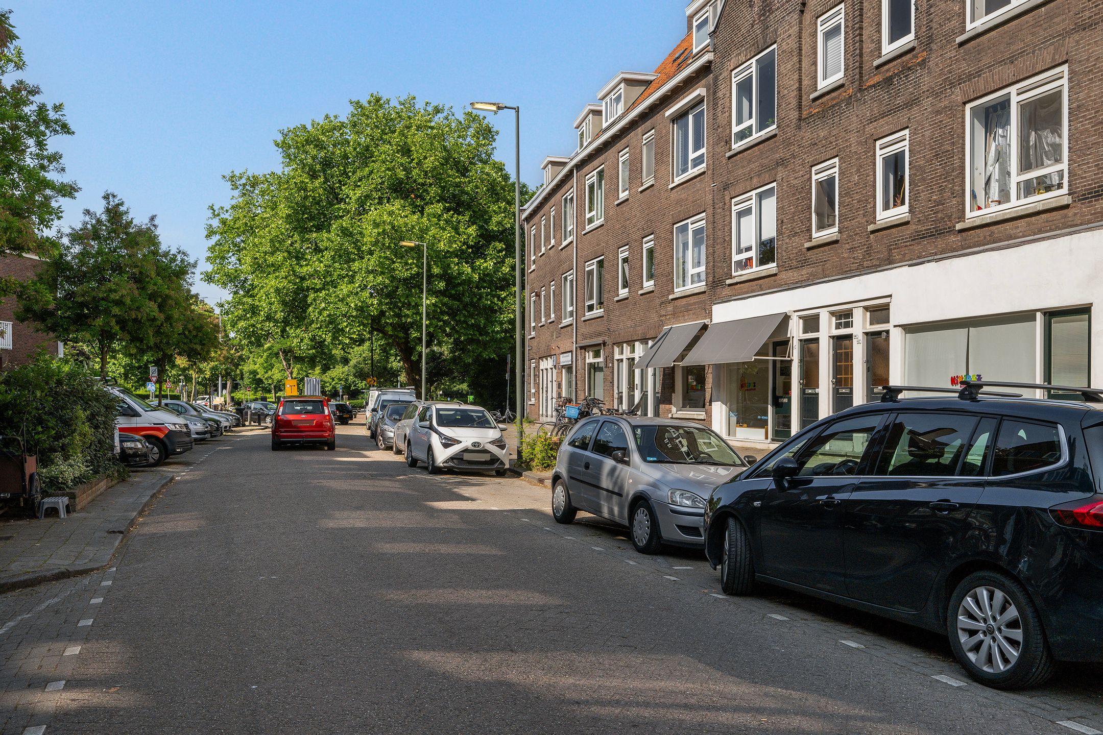 Photo 30 of Sint Liduinastraat 92-B