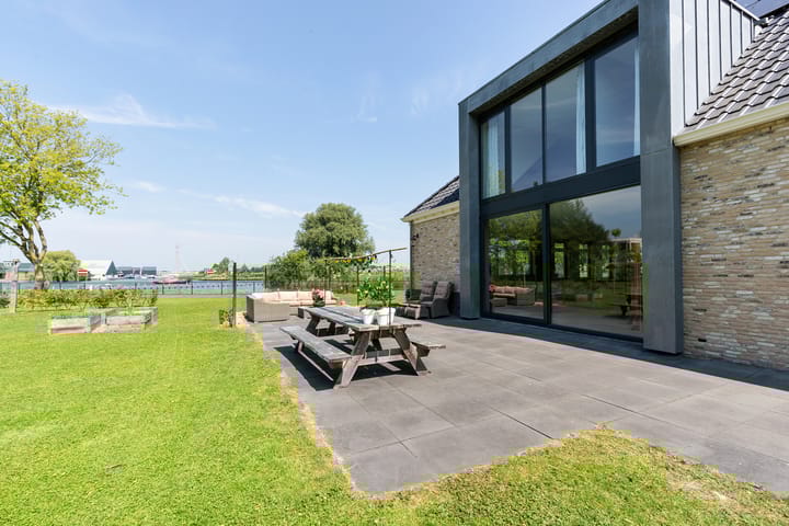 Foto 62 van Oudeschouw 8