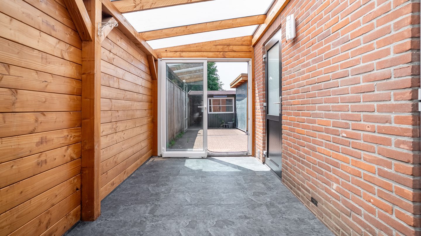 Photo 10 of Beekstraat 35