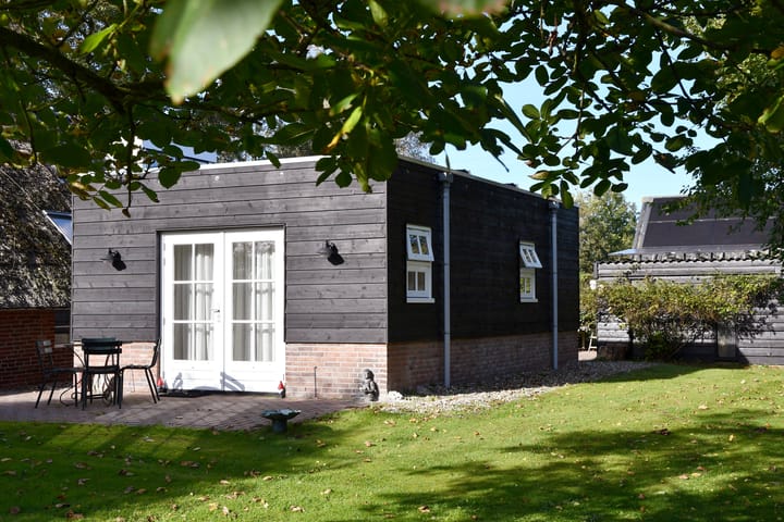 Photo 19 of Zuiderhoeksweg 8