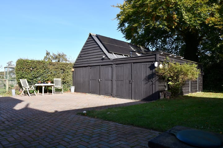 Photo 21 of Zuiderhoeksweg 8
