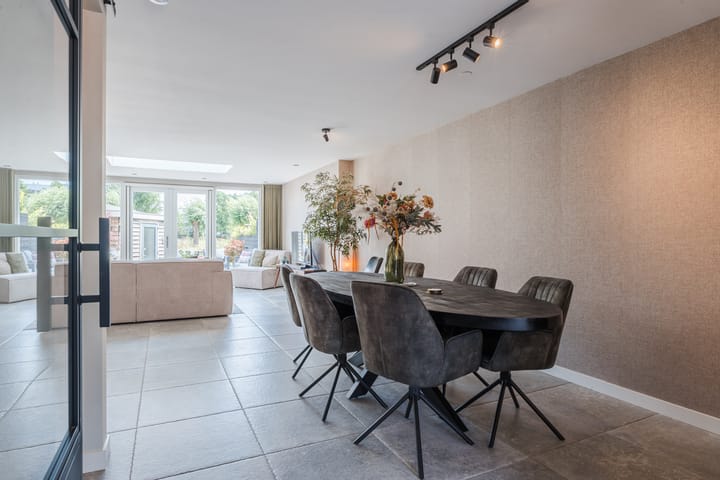 Foto 12 van Marga Klompéstraat 24