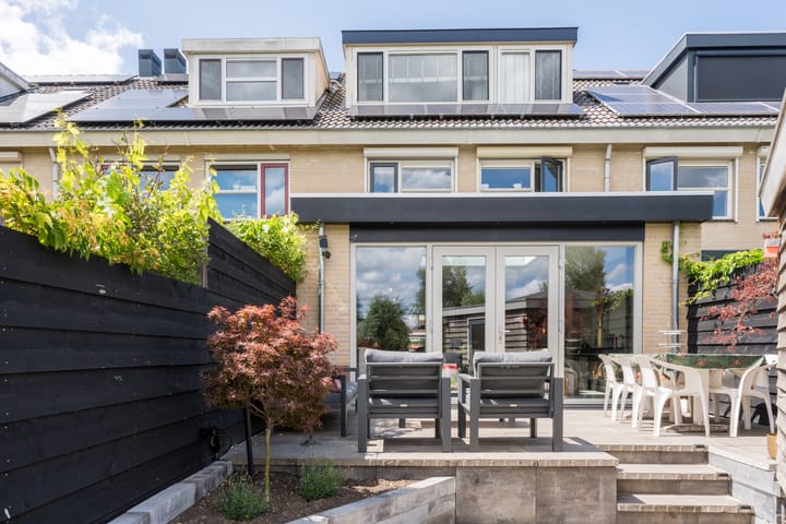 Foto 40 van Marga Klompéstraat 24